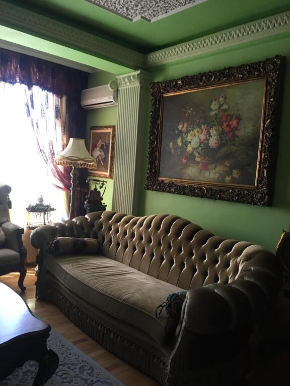 Apartament 3+1, Rruga Kavajes!