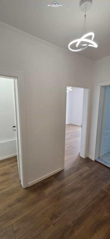 Apartament Ne Shitje 1+1 Tek 21 Dhjetori (ID B111134) Tirane
