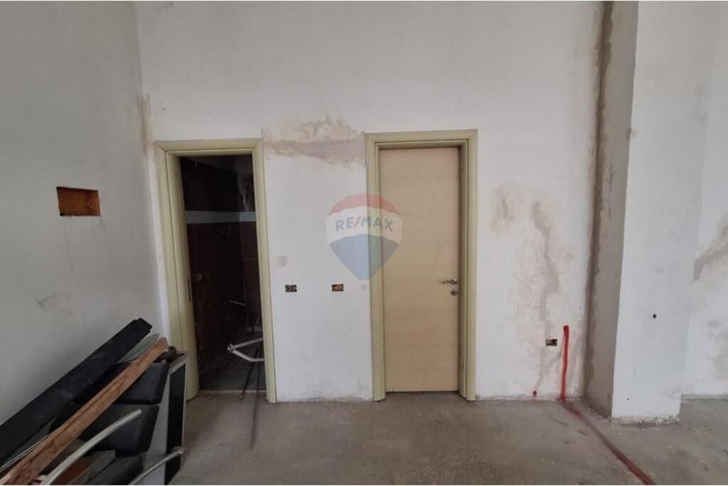 Shop - For Sale - KMY, Tirana(ID: 530411012-156)