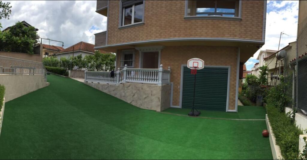 🏡 SHITET VILË 4-KATËSHE – KAMËZ