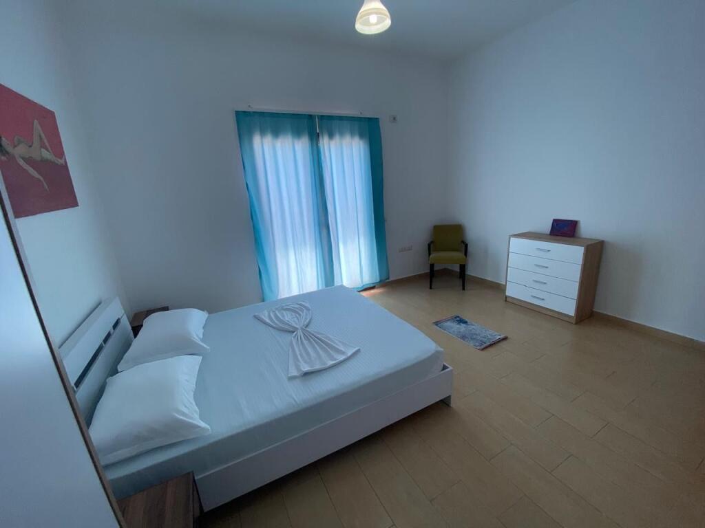 Apartament kat i fundit, Vlorë qendër