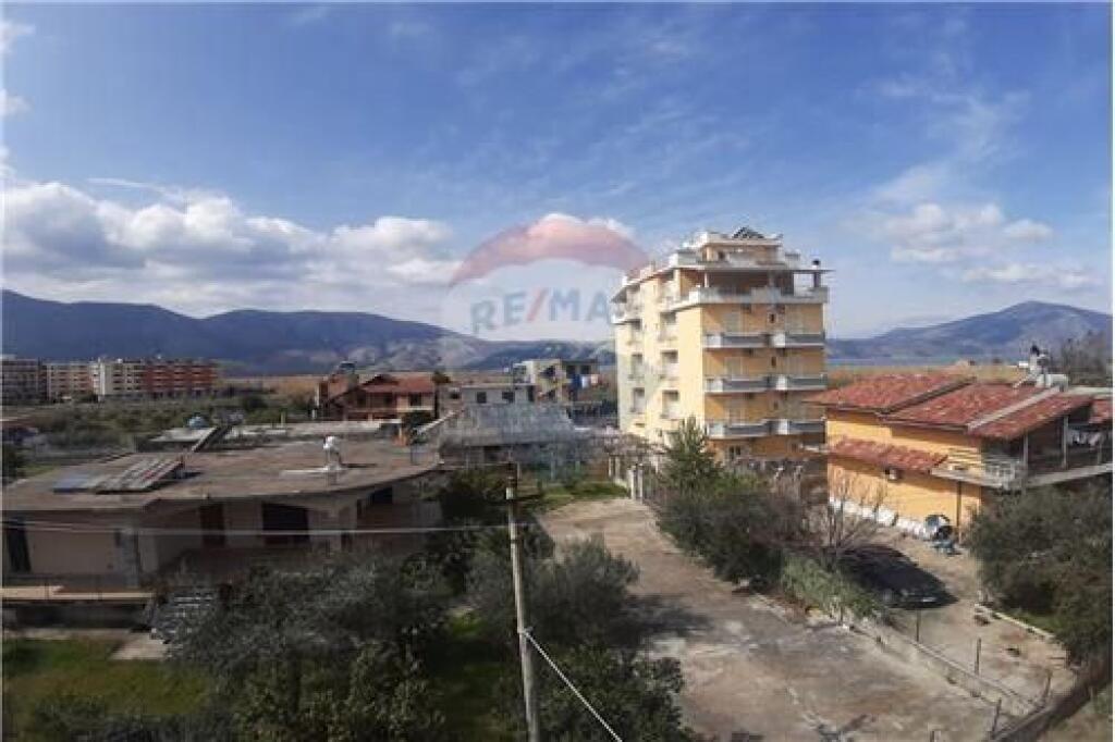 Ndërtesë 2-Katëshe për Shitje, Orikum, Vlorë