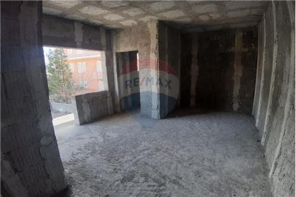 Ndërtesë 2-Katëshe për Shitje, Orikum, Vlorë