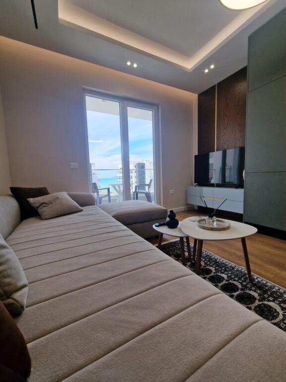 Jepet apartament me qera 1+1 ne qerret