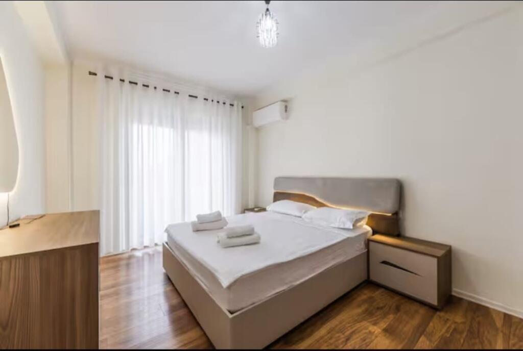 Jepet apartament me qera 2+1