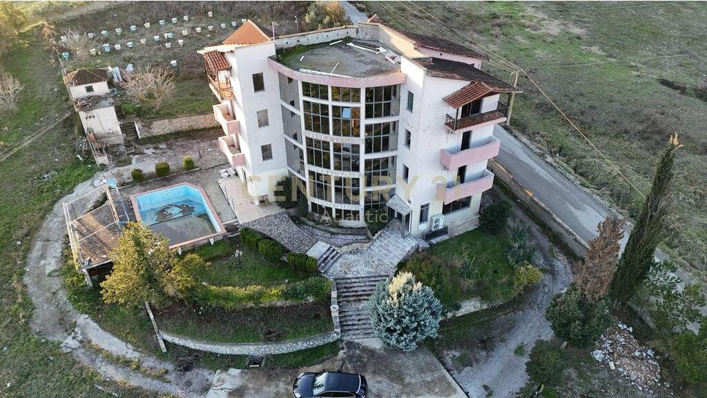 Hotel për Shitje në Pjezë, Shijak – Mundësi Investimi