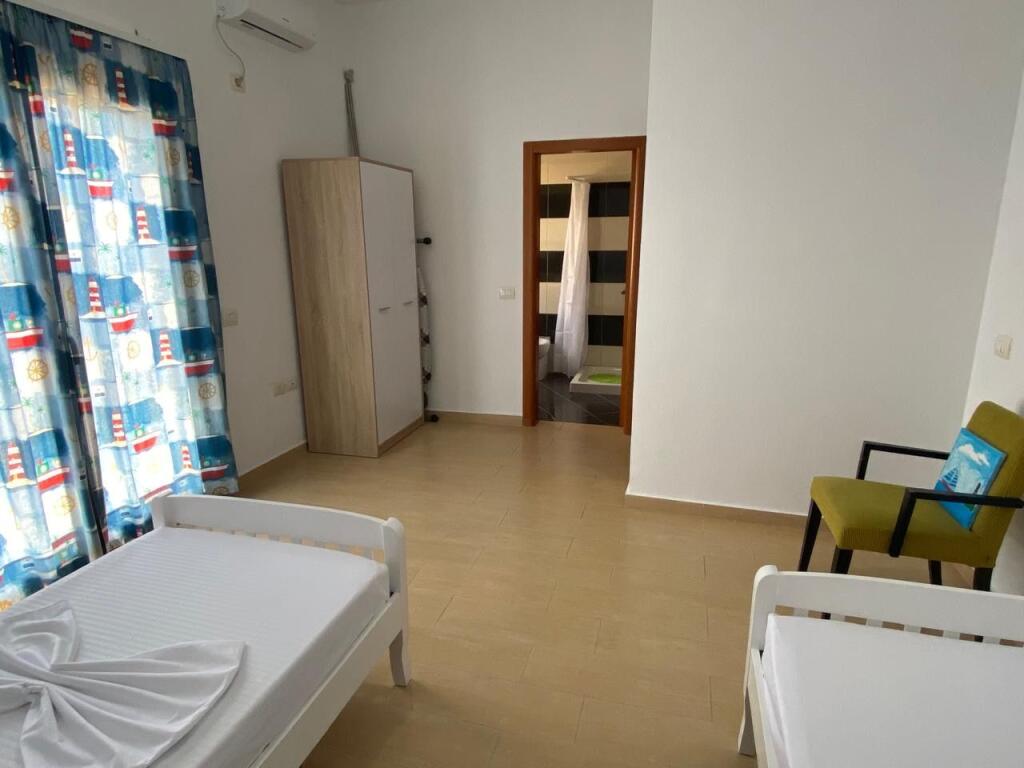 Apartament kat i fundit, Vlorë qendër