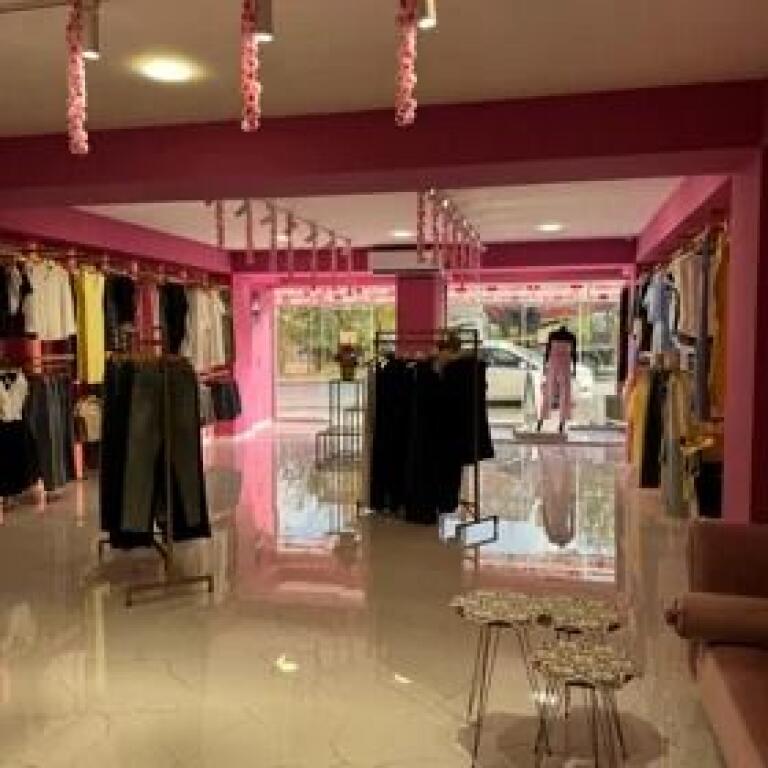 NEGOZIO IN AFFITTO 30 M2 VASIL SHANTO 80.000 LEKE