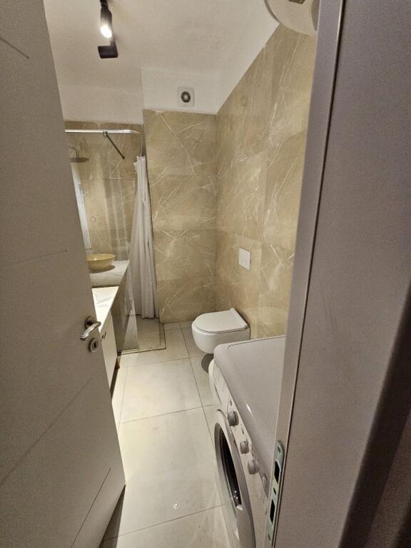 Jepet apartament me qera 2+1