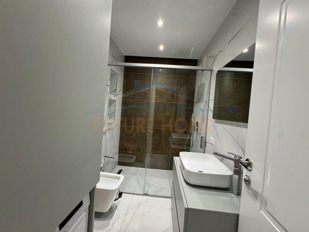 Rent, Duplex 2+1+2, Center, Tirana.