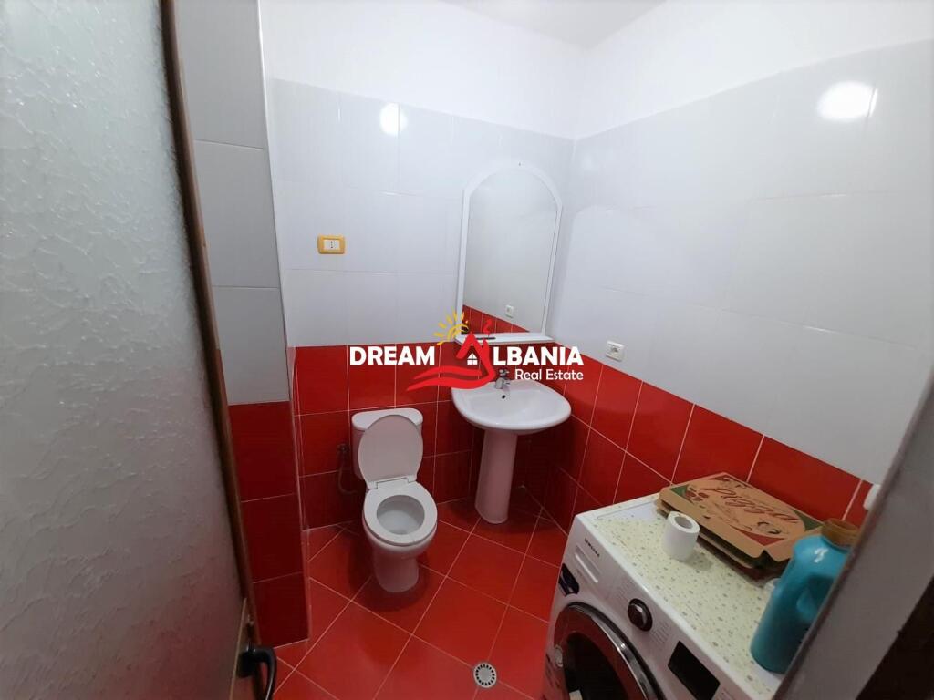 Shitet apartament 2+1+2 ne Don Bosko prane Hotel Ferrari (ID 4121981)