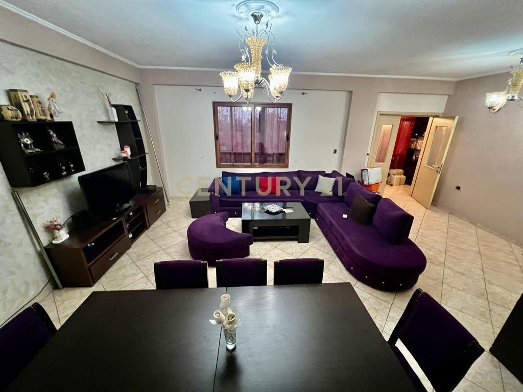 FOR RENT, APARTMENT 160 M2 2+1+2 with 2 PARKING SPACES‼️ 550 € /month