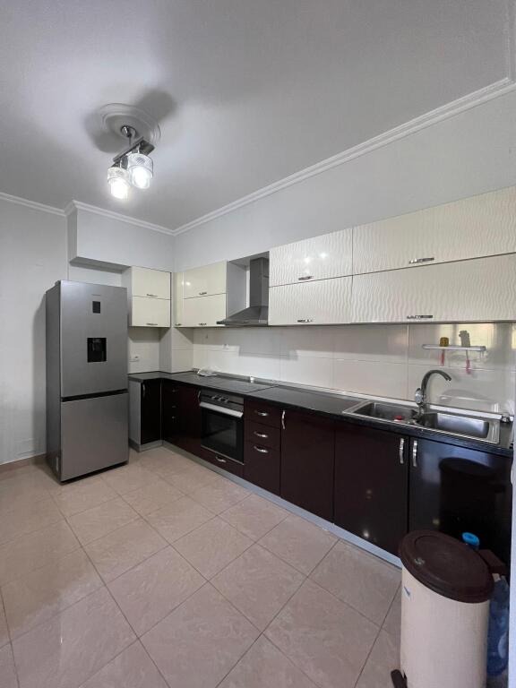 🏠 Shitet Apartament 3+1+2+depo📍 Rruga e Kavajës