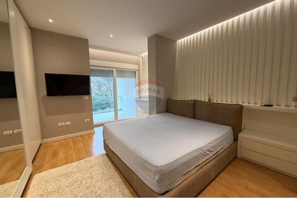 Shitet Vilë e Bashkengjitur – Kodra e Diellit 1