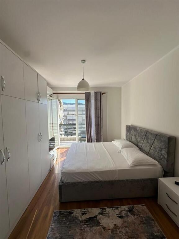 APPARTAMENTO IN AFFITTO 1+1 COMUNE DI PARIGI 70.000 LEKE