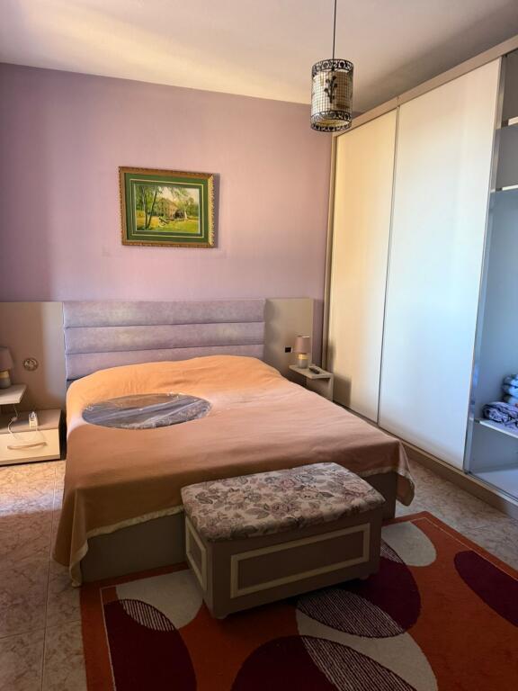 Ap 1+1 me qira Tek Rr. Vace Zela Rr. E Kavajes