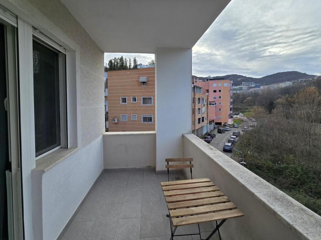 Apartament 2+1 per qira tek Kopshti Botanik