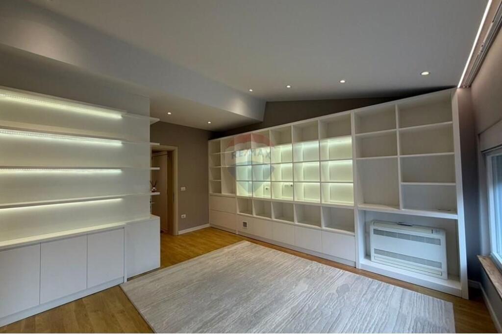 Shitet Vilë e Bashkengjitur – Kodra e Diellit 1