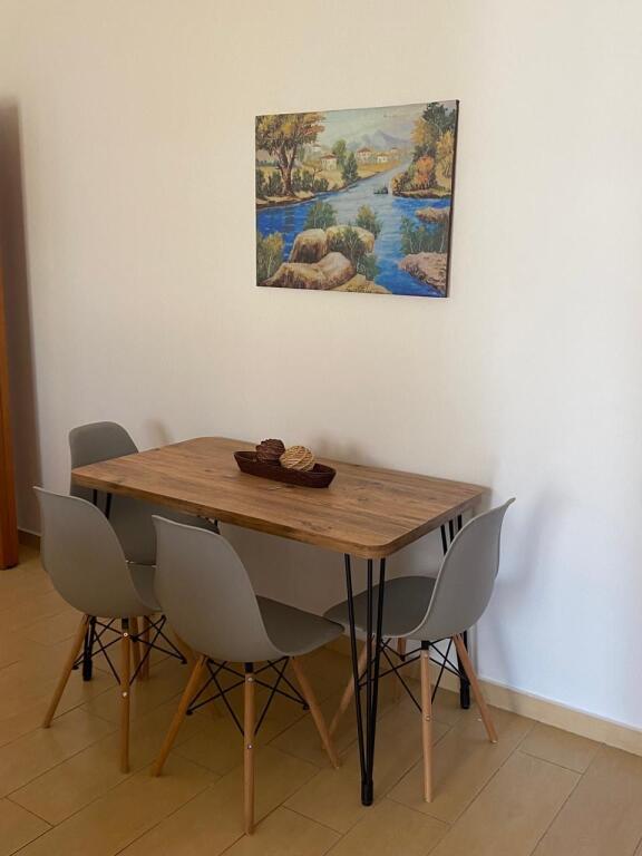 Apartament kat i fundit, Vlorë qendër