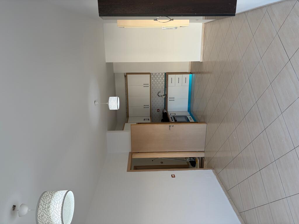 Apartment 2+1 for rent in Yzberisht