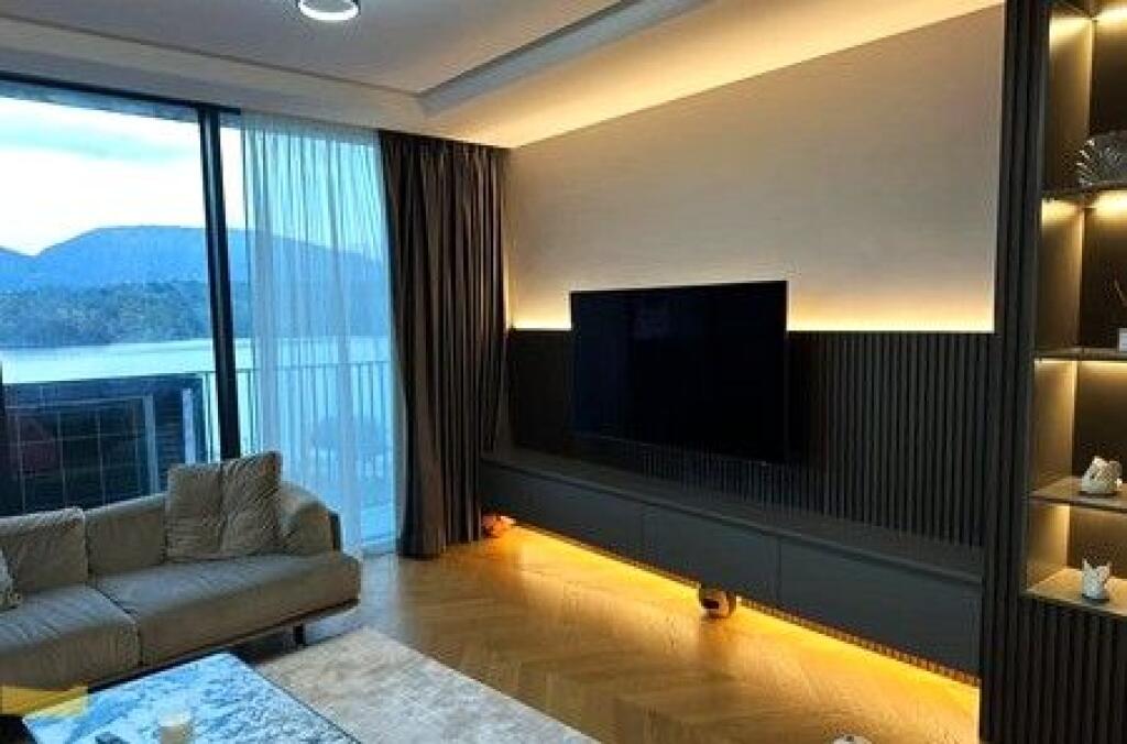 For sale, Apartment 2+1+2+ Parking space Lake View Residence, Tirana.