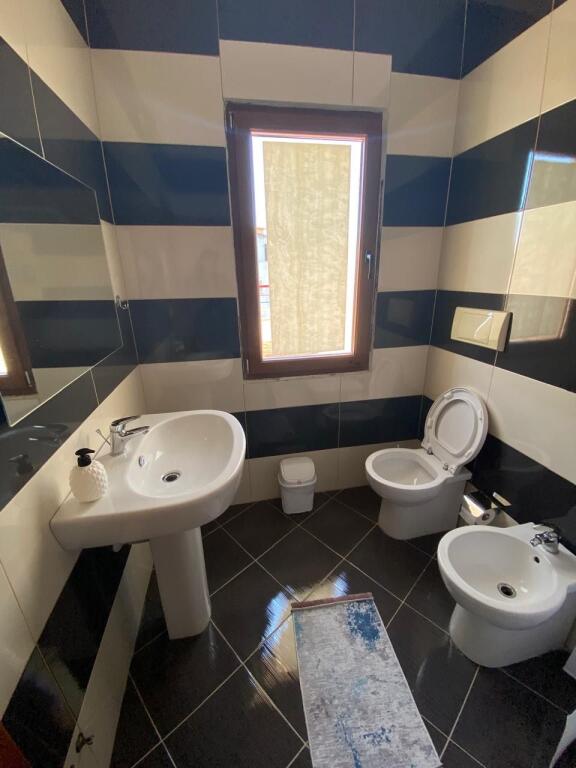 Apartament kat i fundit, Vlorë qendër