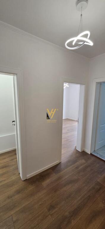 VENDESI APPARTAMENTO 1+1+BLK AL 21 DHJETORI 140.000 EURO