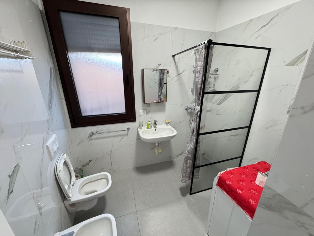 📣 RENT Apartment 1+1 With Veranda 📍 Near the Center of Tirana 🛣️ "Barrikadave" Street ✨