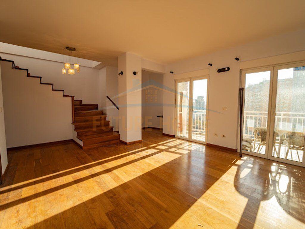 Qera, Duplex+2 Poste Parkimi, Rruga e Elbasanit