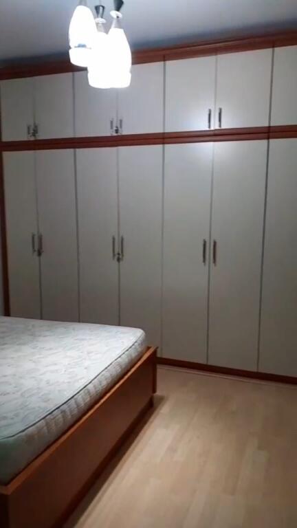 2+1 i mobiluar te universiteti logos ,zog i zi,cmimi 700 euro