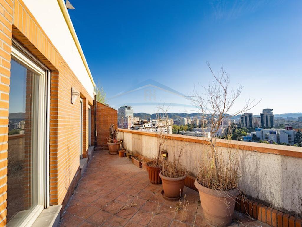 Qera, Duplex+2 Poste Parkimi, Rruga e Elbasanit