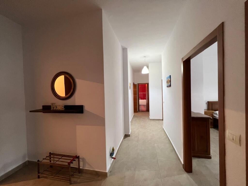 Apartament 2+1+2 Qendër Vlorë