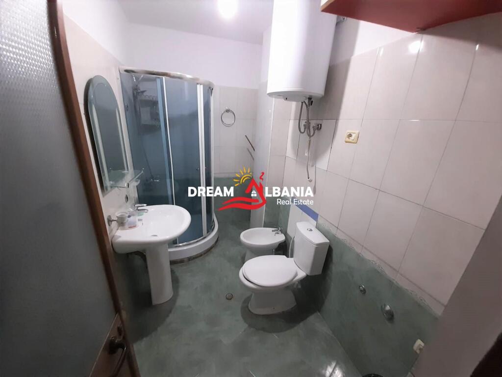 Shitet apartament 2+1+2 ne Don Bosko prane Hotel Ferrari (ID 4121981)