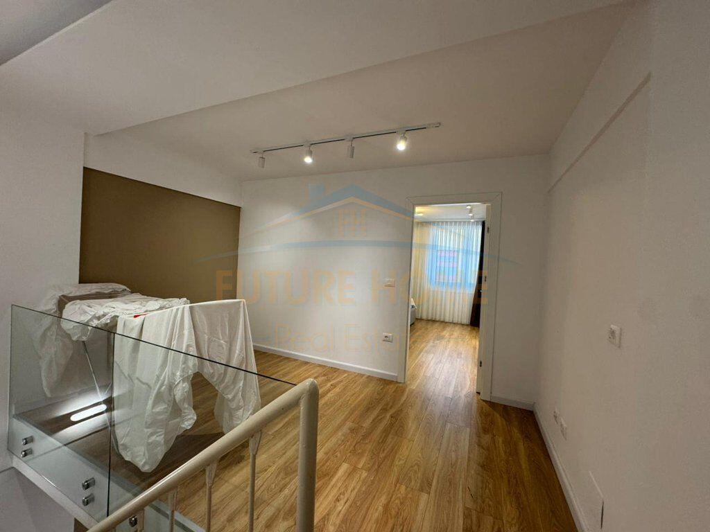 Rent, Duplex 2+1+2, Center, Tirana.