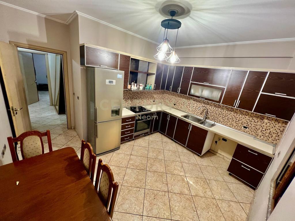 FOR RENT, APARTMENT 160 M2 2+1+2 with 2 PARKING SPACES‼️ 550 € /month