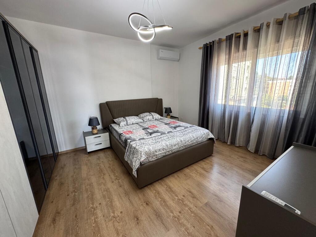 Jepet me qera apartament 2+1+2