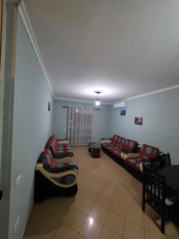 Jepet me qira apartament 2+1 në Fushë Mëzes!