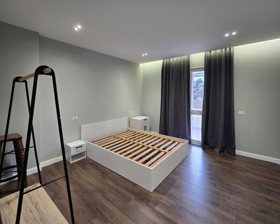 Apartament 2+1 per qira tek Kopshti Botanik