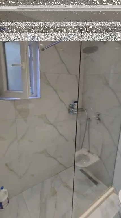 Apartament 2+1, Don Bosko