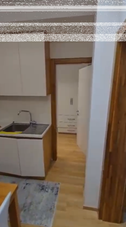 Apartament 2+1, Don Bosko