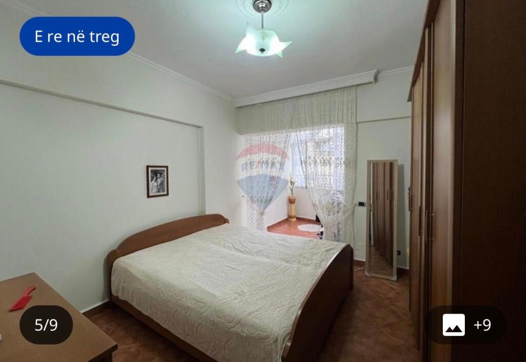 Apartment for sale 2+1 in Komuna e Parisit.