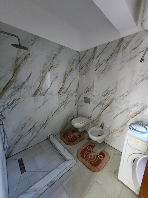 JEPET ME QERA APARTAMENT 1+1 NE KENETE DURRES