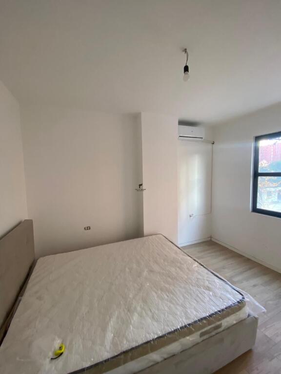 APARTAMENT ME QERA 2+1 5 MAJI 650 EURO