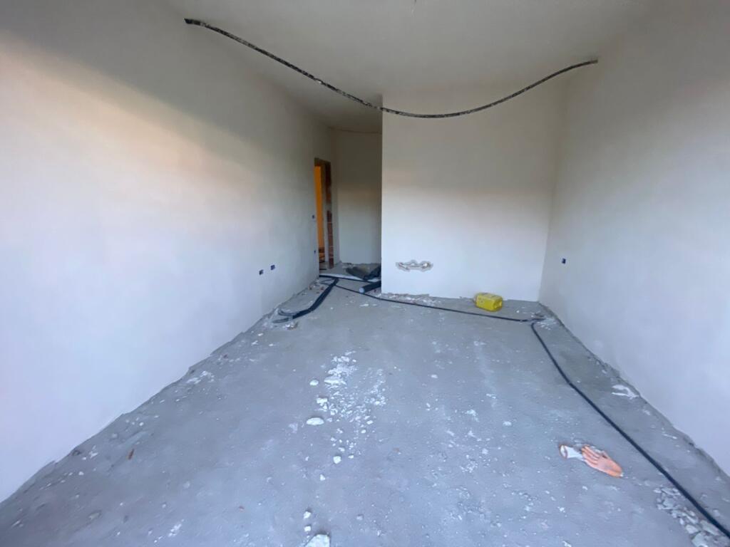 Apartment 2+1+2 bathrooms+veranda for sale in Paskuqan at Shehu Residence