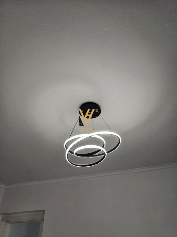 JEPET ZYRE 74 M2 ME QERA TE TREGU ÇAM 68.000 LEKE