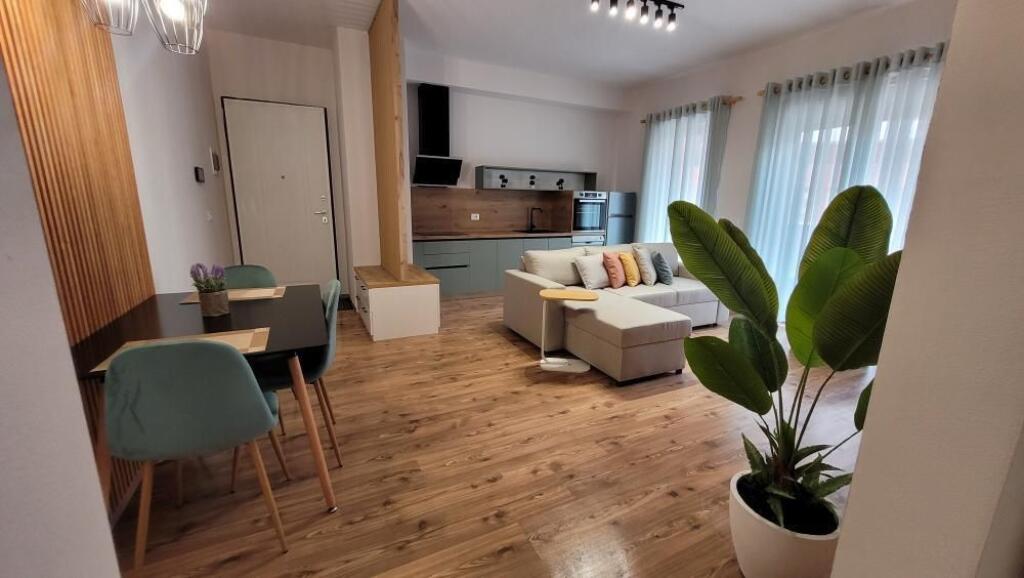 Appartamento in Affitto a Delijorgj