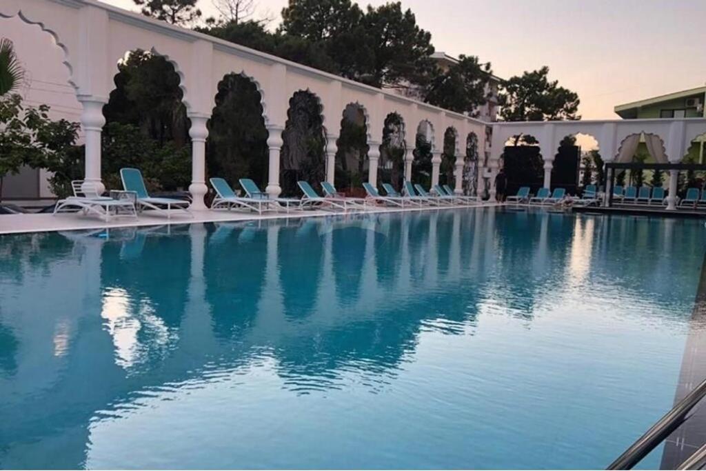 SUPER HOTEL PER SHITJE NE GOLEM, 180 M NGA DETI!