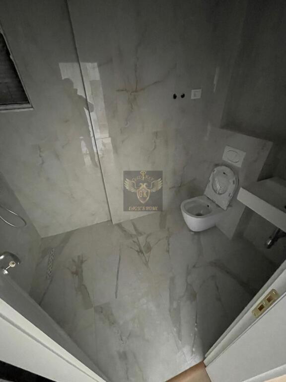 🏡 SHITET APARTAMENT 2+1+2 – PLAZH ILIRIA