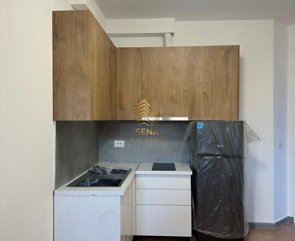 Rent, Studio, Xhamlliku 35,000 ALL/month