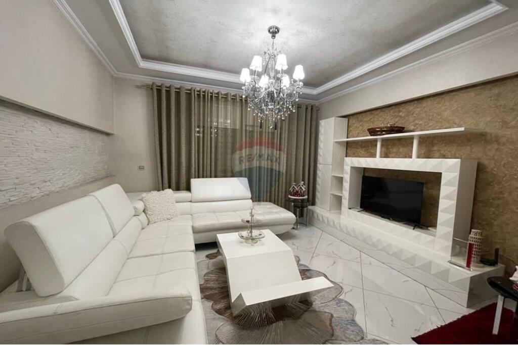 Appartamento in affitto 3+1+2 ad Astiri negoziabile